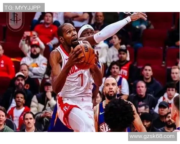 火箭队与国王队激战四月三日NBA精彩对决回顾与分析